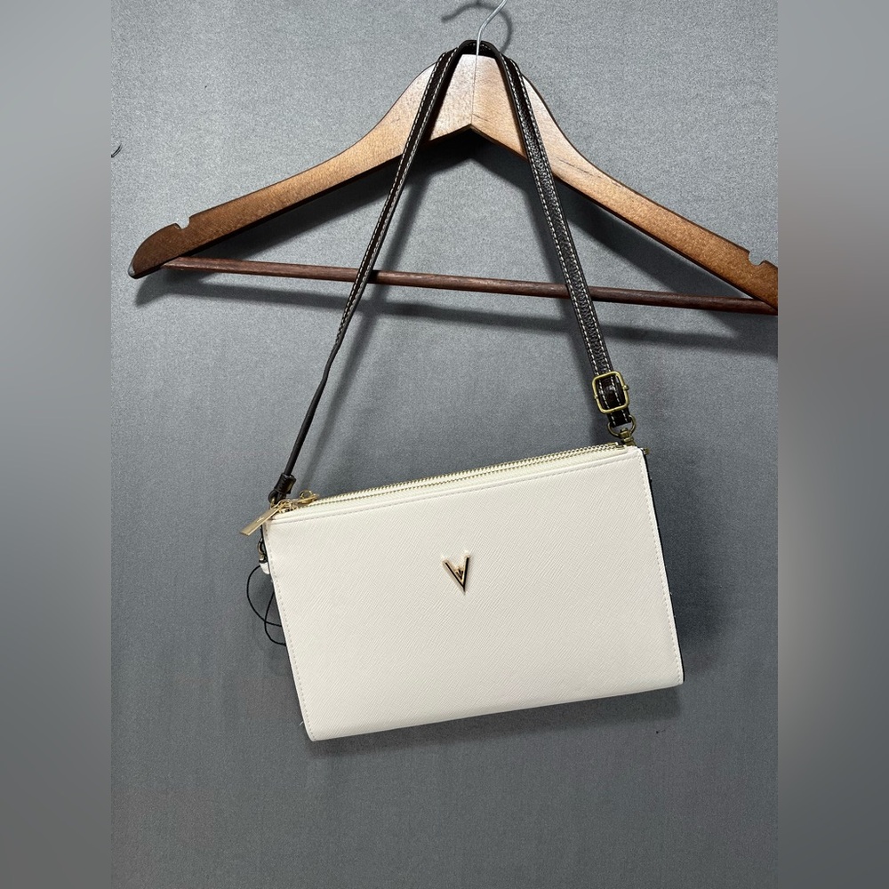 Vanessa Williams Peacock White Leather Lush Crossbody Purse Clutch Bag NWT $79